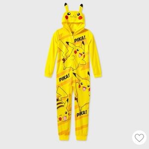 Pikachu Costume/sleeper NWOT